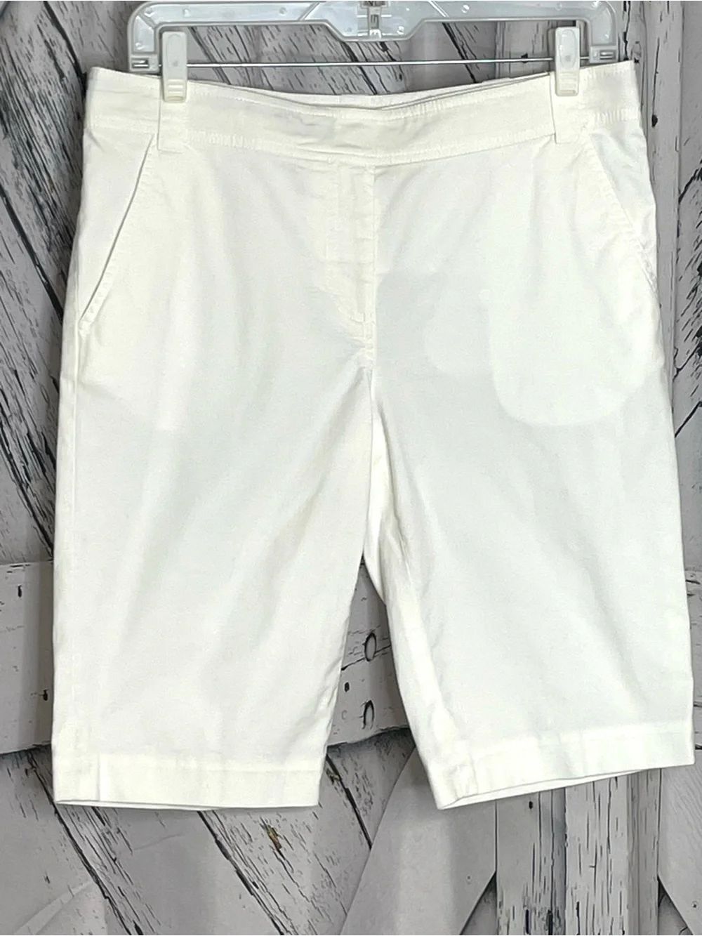 Tory Burch White Bermuda Shorts Women’s Size 8